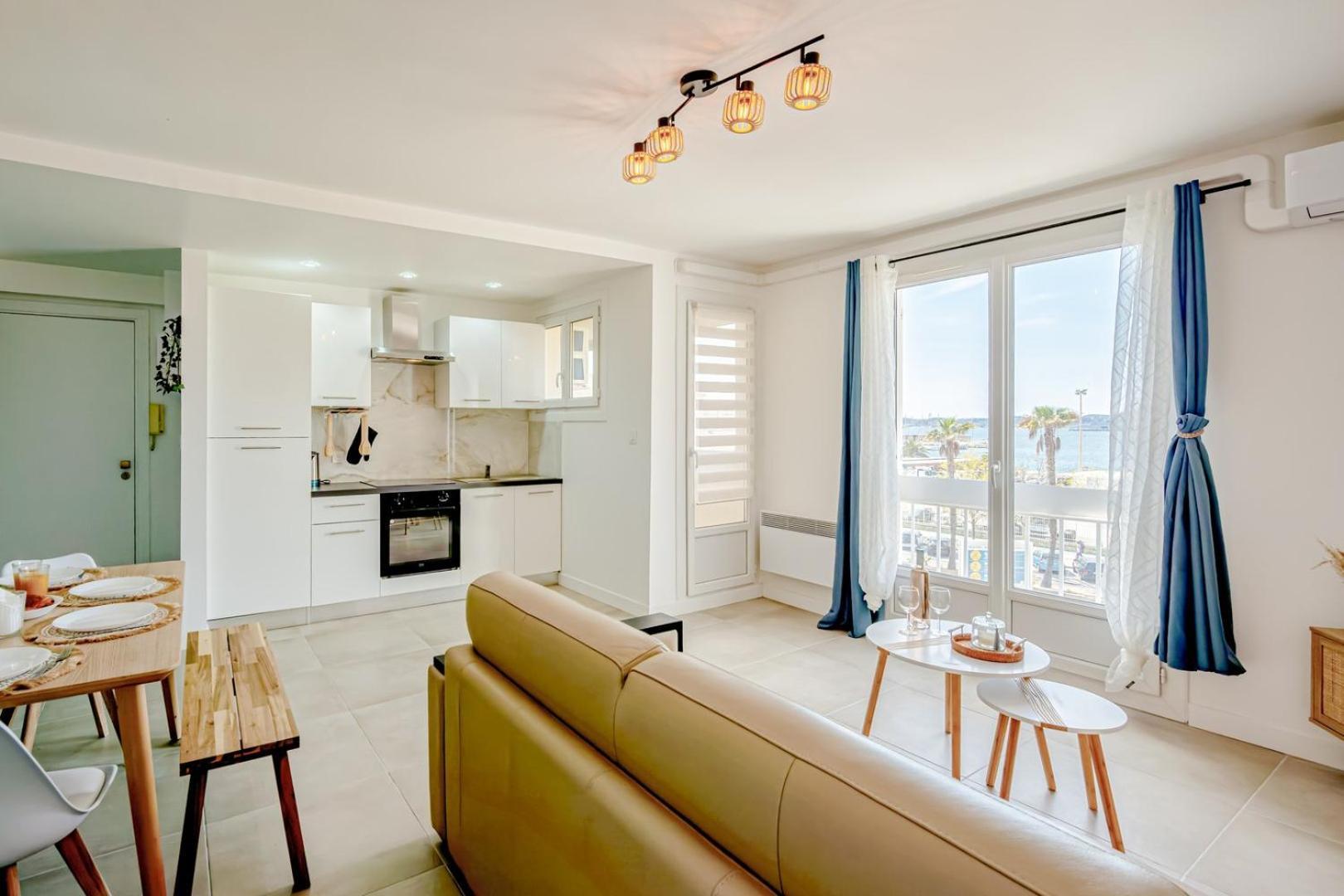 Air-Conditioned Apartment - Sea View Port Tolone Esterno foto